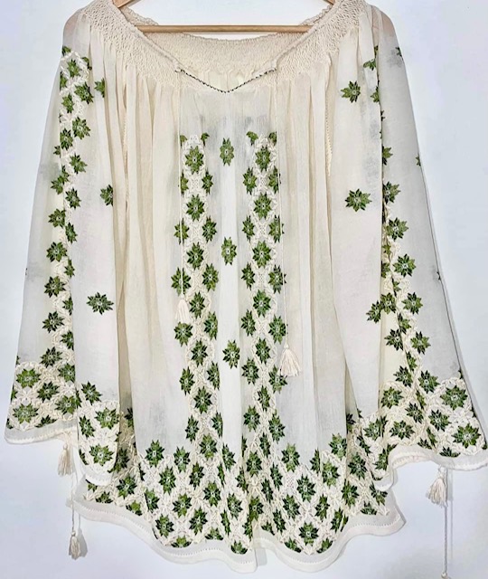 1695804210-72-ie verde.jpg